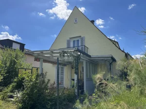 Baugrundstueck mit Altbestand in ruhiger Wohnlage in Dachau